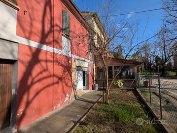 CASA SEMINDIPENDENTE A RAVENNA
