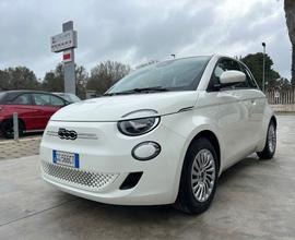 FIAT 500 Action Berlina