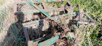 attrezzo frangizolle