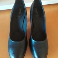 Décolleté nere Geox nuove numero 39