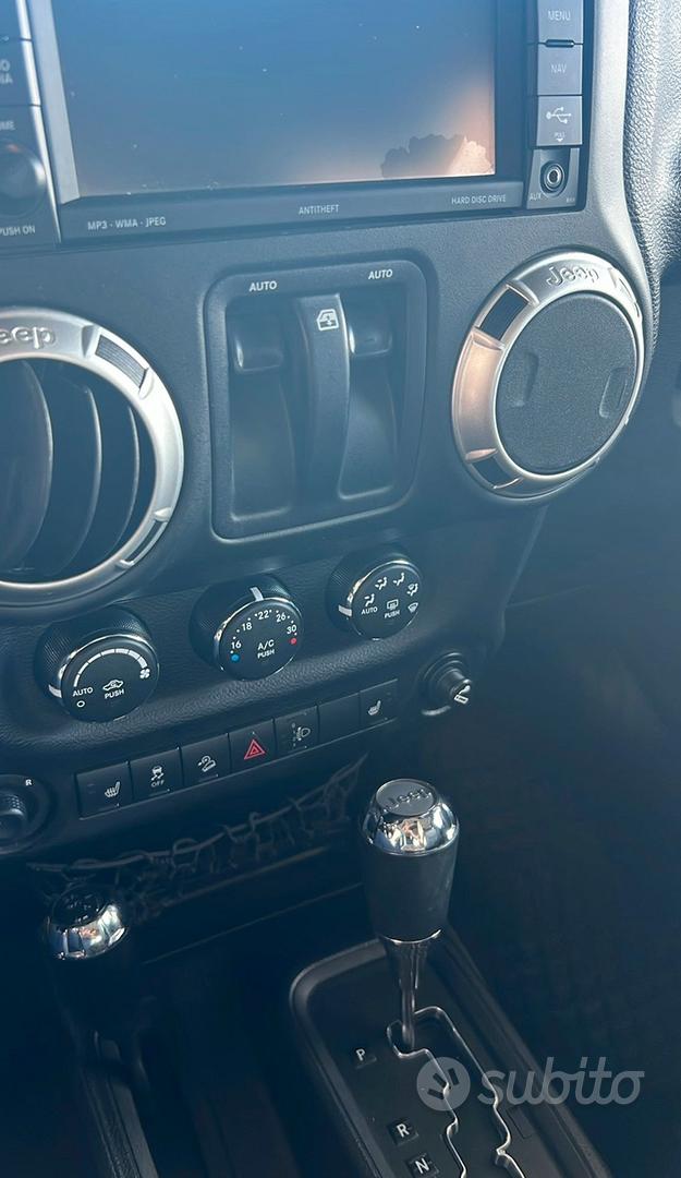 Jeep Wrangler 2015 photo 4
