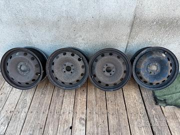 Cerchi in ferro Fiat 500 r15 185/55
