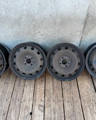 Cerchi in ferro Fiat 500 r15 185/55