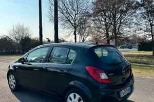 Opel Corsa 1.2 Benzina/GPL