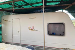 Caravan Sterckeman  420 cp