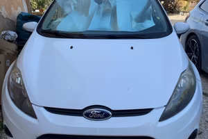 Auto Ford Fiesta