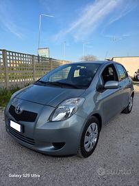 Toyota Yaris 1.0 5 porte Sol