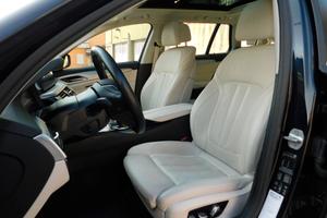 BMW 530d xDrive Touring INDIVIDUAL Pelle-Tetto-HUp