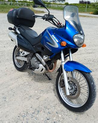 Suzuki freewind monocilindrico 650cc