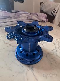 Mozzo ruota marca ADPROJECT blu ergal + nipples