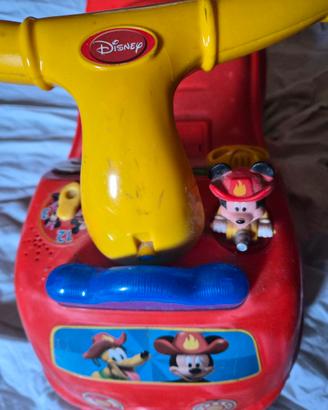 Macchinina cavalcabile e Casa  Disney