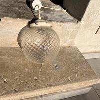 Lampadario in vetro forma “palla”