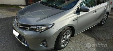 Toyota Auris station wagon
