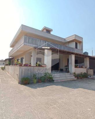 Ampia villa signorile