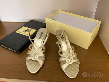 Scarpe sandali dorato Numero 37 NUOVO