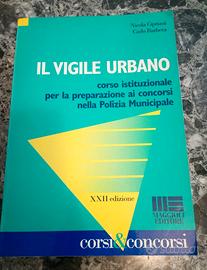 Il Vigile Urbano Di Nicola Cipriani E Carlo