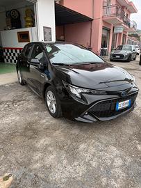 Toyota corolla hybrid. 20000km