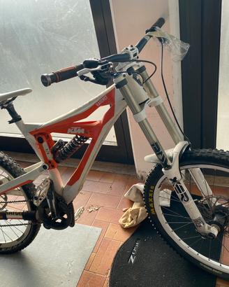 Downhill Ktm ratchet 2011