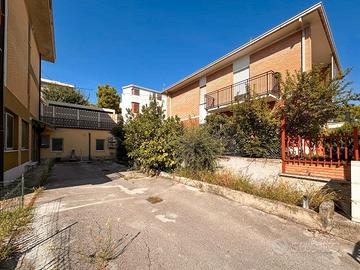 Guarda che chicca, p. terra con corte esclusiva