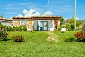 Budoni Villetta 300 MT Dal Mare