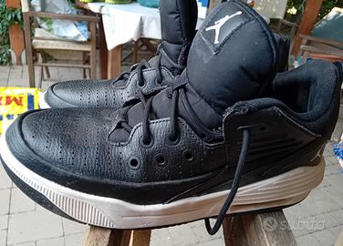 scarpe jordan ragazzo numero 39