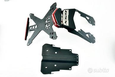 Suzuki GSX-8S 23 24 portatarga Urbano Bruni Moto