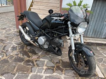 Ducati Monster Dark 620 ie + scarico e accessori