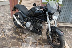 Ducati Monster Dark 620 ie + scarico e accessori