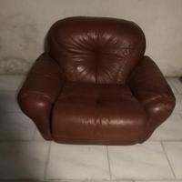 POLTRONA IN PELLE VINTAGE