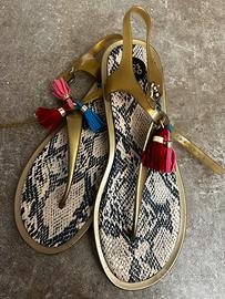 Infradito gomma con ponpon