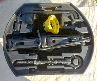 Crik e attrezzi Peugeot