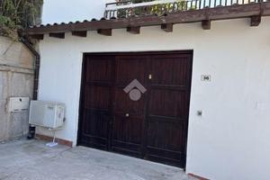CASA INDIPENDENTE A CAPACI
