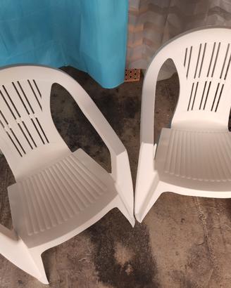 Due sedie nuove da giardino 