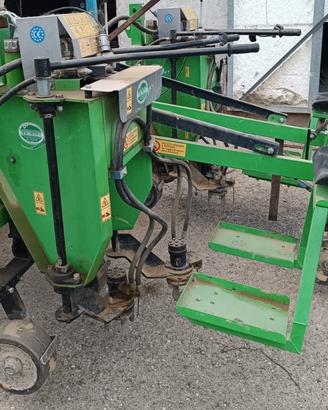 Sarchiatrice / rimorchio silver car