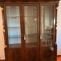 Vetrina argentiera parete classica in noce e oro 