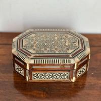 scatola portagioie o portaoggetti vintage