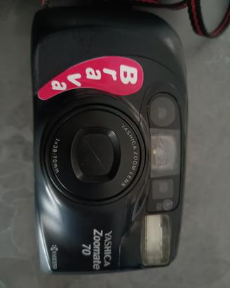 Kyocera YASHICA ZOOMATE 70 BRAVA Compatta 35mm con