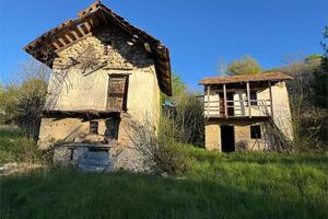 LAGO D'ORTA CASCINALI CON TERRENO