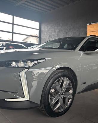 DS4 E-Tense 225 Cross Trocadero