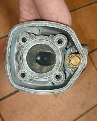 Testata con iniettore Piaggio NRG Gilera