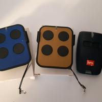 Tre telecomandi cancelli