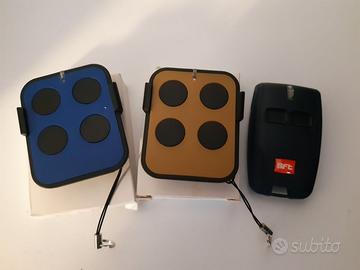 Tre telecomandi cancelli