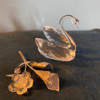 Soprammobili Swarovski : cigno e fiore