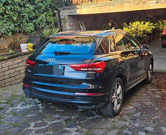 Audi Q3 35 2.0 tdi S line edition s-tronic