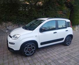 Fiat Panda 1.0 FireFly HYBRID - PARI AL NUOVO