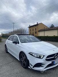 MERCEDES-BENZ A200d