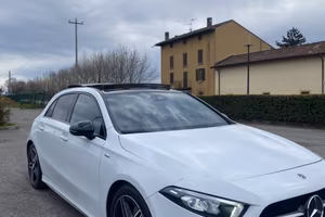 MERCEDES-BENZ A200d