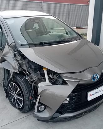 Toyota Yaris 1.5 Hybrid 5 porte Cool
