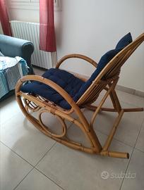 sedia a dondolo bambù e vimini con cuscino cotone