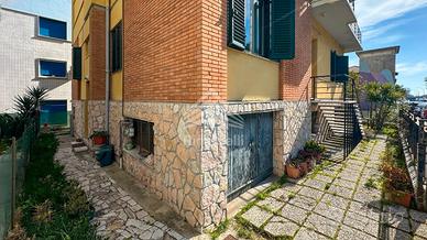 Mare, Centro e Indipendenza